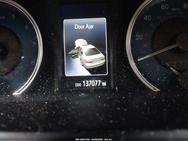 44821340 :رقم المزاد ، 4T1BF1FK3HU664959 vin ، 2017 Toyota Camry Xle مزاد بيع