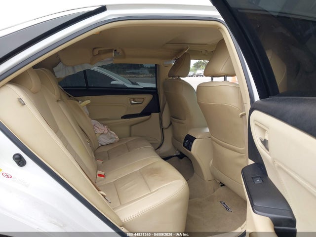 44821340 :رقم المزاد ، 4T1BF1FK3HU664959 vin ، 2017 Toyota Camry Xle مزاد بيع