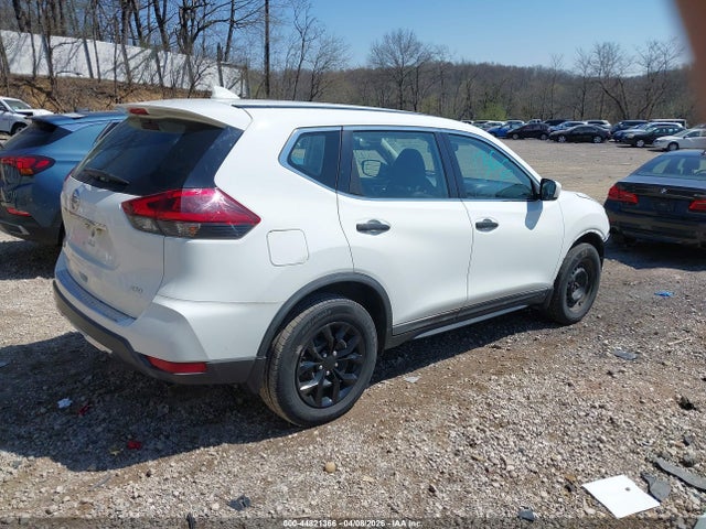 44821366 :رقم المزاد ، KNMAT2MV4JP587468 vin ، 2018 Nissan Rogue S مزاد بيع