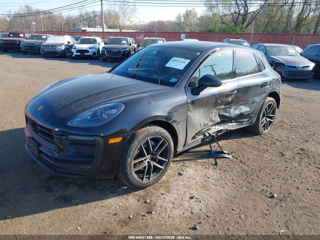 Porsche Macan T 2023 WP1AA2A55PLB16308 Image 2