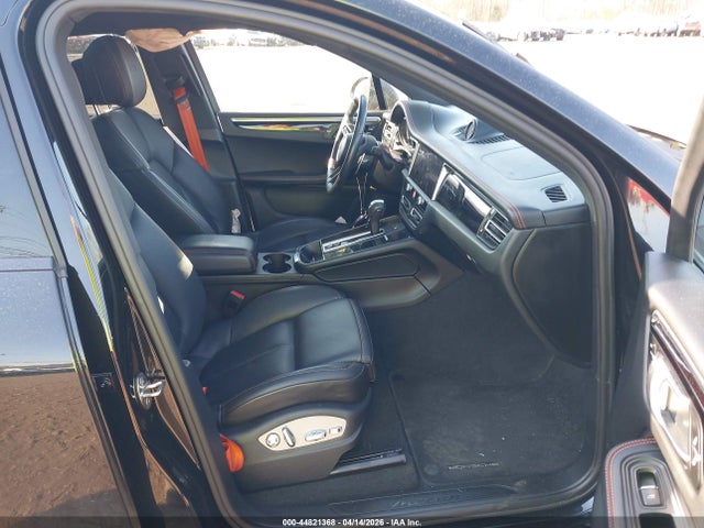 Porsche Macan T 2023 WP1AA2A55PLB16308 Image 5