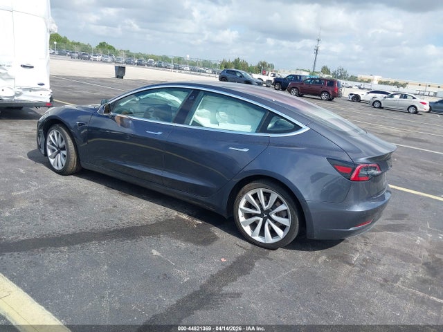 2018 Tesla Model 3 Long Range/mid Range მანქანა იყიდება აუქციონზე, vin: 5YJ3E1EA9JF009501, აუქციონის ნომერი: 44821369