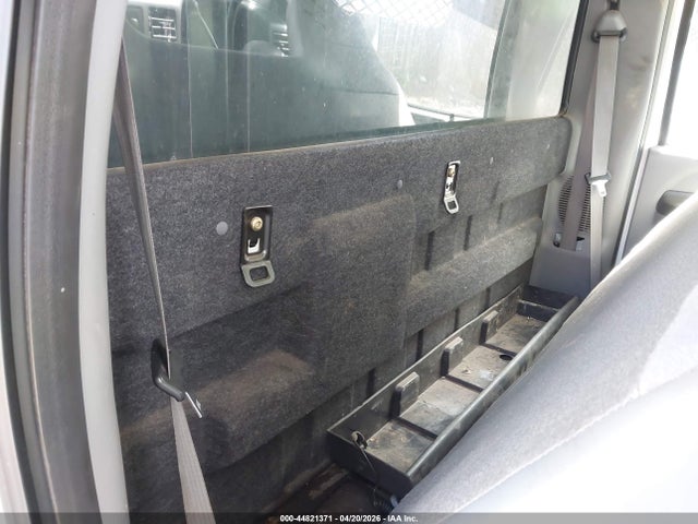 44821371 :رقم المزاد ، 1FDXF46P34ED53703 vin ، 2004 Ford F-450 Xl/xlt مزاد بيع