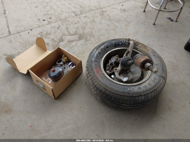 1GTG6CE39G1347879 GMC CANYON SLE