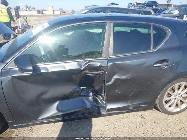 Продажа на аукционе авто 2011 Lexus Ct 200h Premium, vin: JTHKD5BH4B2032050, номер лота: 44821405