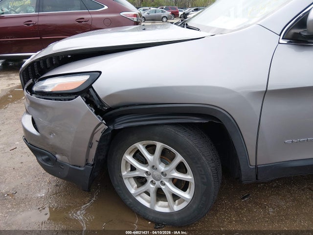 2018 Jeep Cherokee Latitude Fwd მანქანა იყიდება აუქციონზე, vin: 1C4PJLCB8JD536909, აუქციონის ნომერი: 44821431