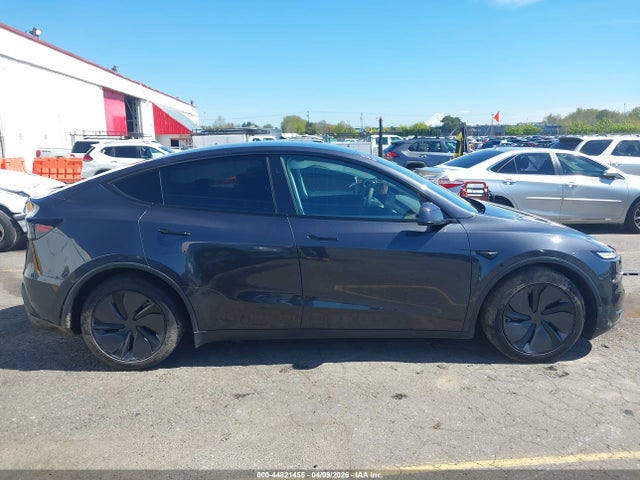 Продажа на аукционе авто 2026 Tesla Model Y All-wheel Drive/long Range Launch Series/premium All-wheel Drive, vin: 7SAYGDEE2TF356341, номер лота: 44821455
