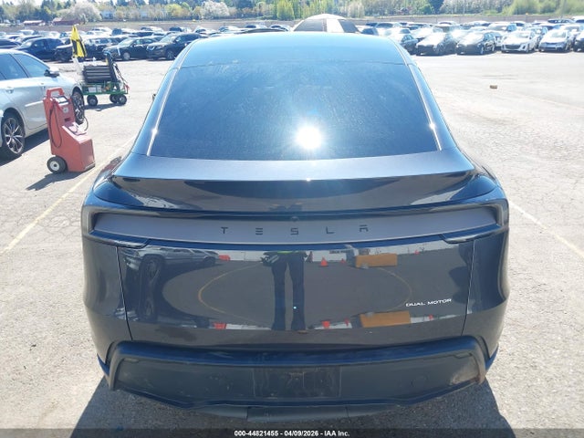 Продажа на аукционе авто 2026 Tesla Model Y All-wheel Drive/long Range Launch Series/premium All-wheel Drive, vin: 7SAYGDEE2TF356341, номер лота: 44821455
