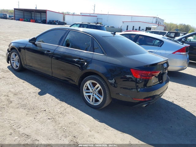 Продаж на аукціоні авто 2017 Audi A4 2.0t Premium, vin: WAUANAF45HN035358, номер лоту: 44821530