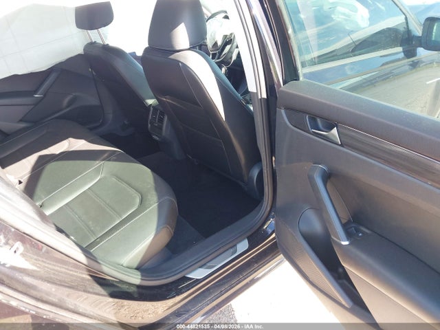 44821535 :رقم المزاد ، 1VWMA7A35LC007977 vin ، 2020 Volkswagen Passat 2.0t R-line مزاد بيع