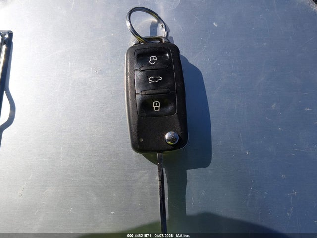 2015 VOLKSWAGEN BEETLE 3VWF17AT5FM627496 Photo 10