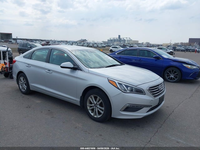 2015 Hyundai Sonata Se მანქანა იყიდება აუქციონზე, vin: 5NPE24AF8FH168023, აუქციონის ნომერი: 44821606
