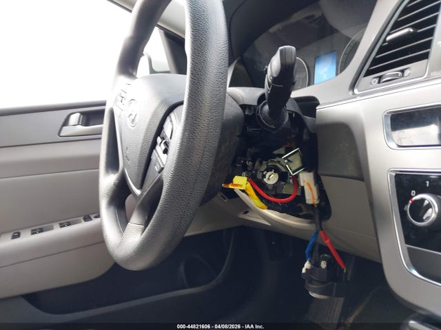 Продаж на аукціоні авто 2015 Hyundai Sonata Se, vin: 5NPE24AF8FH168023, номер лоту: 44821606