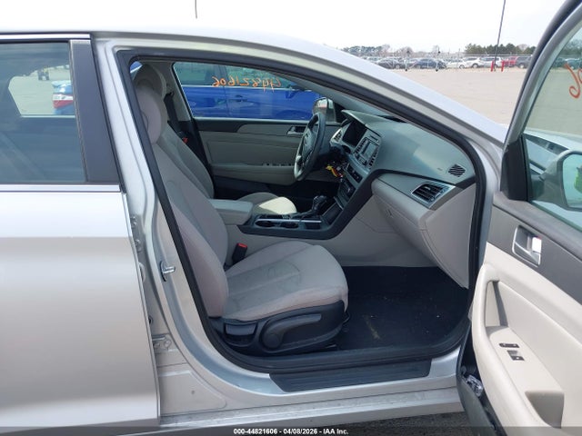 Продаж на аукціоні авто 2015 Hyundai Sonata Se, vin: 5NPE24AF8FH168023, номер лоту: 44821606