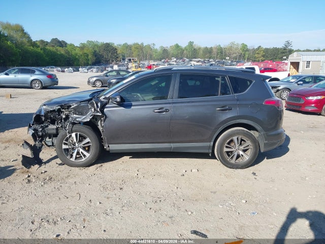 Toyota Rav4 Xle 2017 JTMWFREV5HD106028 Image 15