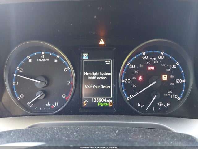 Toyota Rav4 Xle 2017 JTMWFREV5HD106028 Image 7