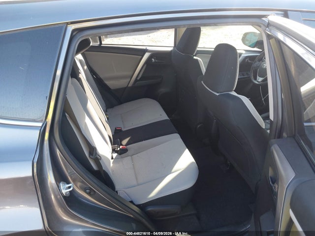 Toyota Rav4 Xle 2017 JTMWFREV5HD106028 Image 8
