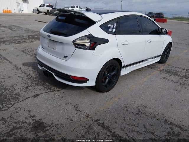 1FADP3L94FL385410 Ford FOCUS ST