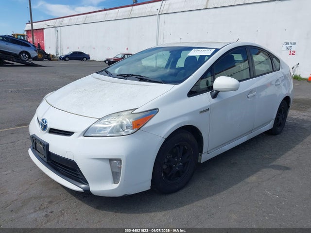 Toyota Prius One 2014 JTDKN3DU6E1816558 Image 2