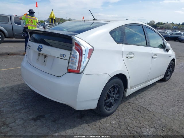 Toyota Prius One 2014 JTDKN3DU6E1816558 Image 4