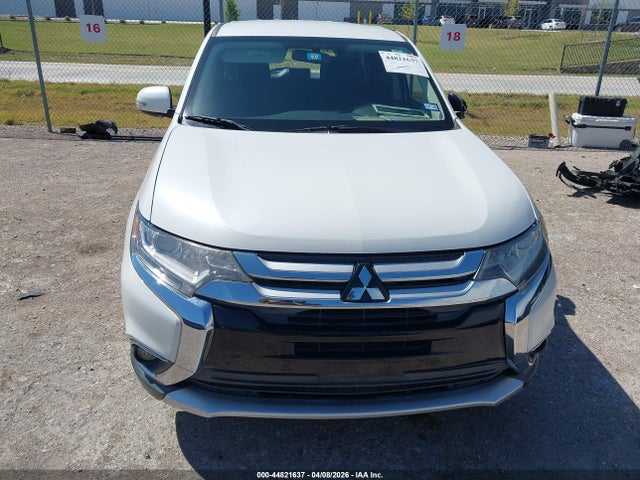Продаж на аукціоні авто 2016 Mitsubishi Outlander Se, vin: JA4AD3A38GZ003716, номер лоту: 44821637