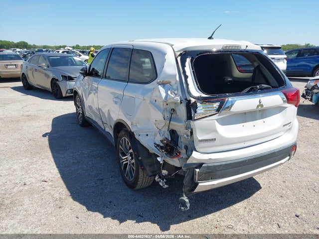 Продаж на аукціоні авто 2016 Mitsubishi Outlander Se, vin: JA4AD3A38GZ003716, номер лоту: 44821637