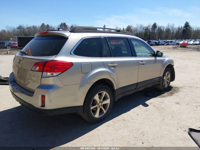 Продаж на аукціоні авто 2014 Subaru Outback 2.5i Limited, vin: 4S4BRBMCXE3311001, номер лоту: 44821649