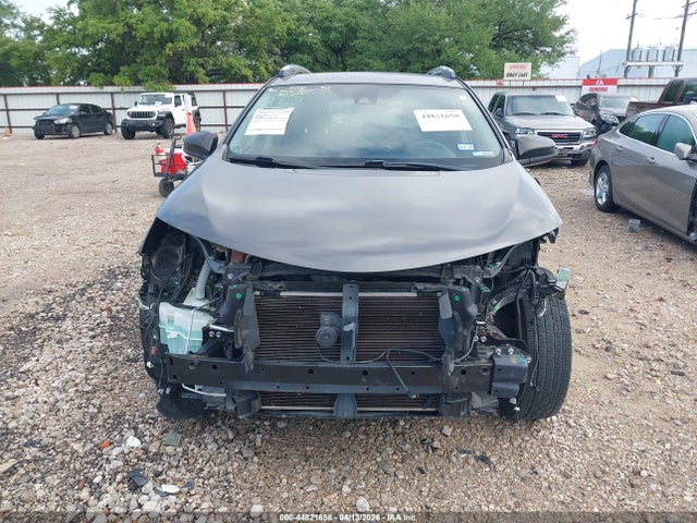 44821658 :رقم المزاد ، JTMZFREV9JJ206637 vin ، 2018 Toyota Rav4 Le مزاد بيع