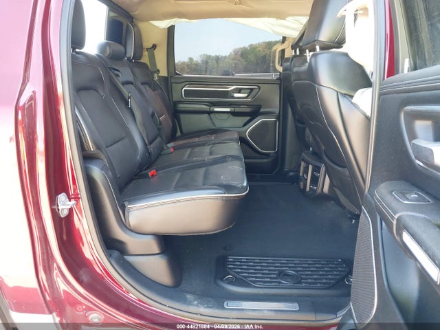 Продажа на аукционе авто 2019 Ram 1500 Laramie  4x4 6'4 Box, vin: 1C6SRFRT6KN695564, номер лота: 44821684