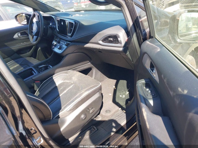 2025 CHRYSLER PACIFICA 2C4RC1GG5SR509131 Photo 4