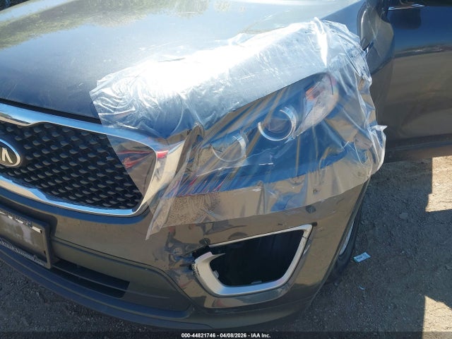 44821746 :رقم المزاد ، 5XYPG4A39HG258940 vin ، 2017 Kia Sorento 2.4l Lx مزاد بيع