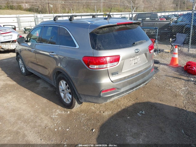 Продажа на аукционе авто 2017 Kia Sorento 3.3l Lx, vin: 5XYPGDA56HG193692, номер лота: 44821758