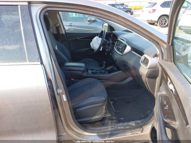 Продажа на аукционе авто 2017 Kia Sorento 3.3l Lx, vin: 5XYPGDA56HG193692, номер лота: 44821758
