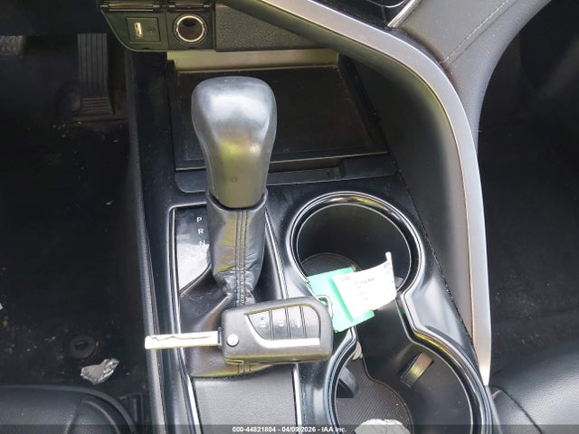 4T1B11HK9KU739098 Toyota CAMRY SE