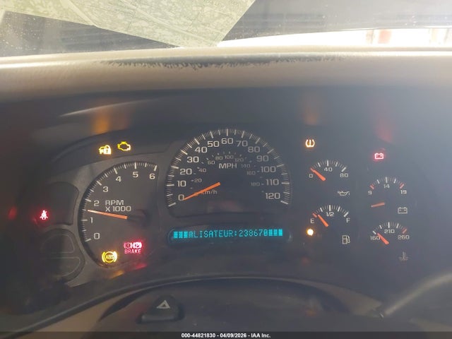 2005 Gmc Yukon Slt მანქანა იყიდება აუქციონზე, vin: 1GKEK13T95J153770, აუქციონის ნომერი: 44821830