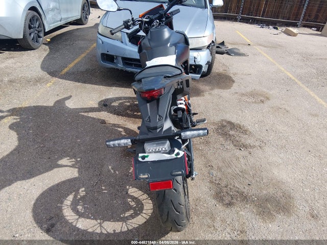 KTM 690 Smc R 2026 MD2J2J404TN206146 Image 6