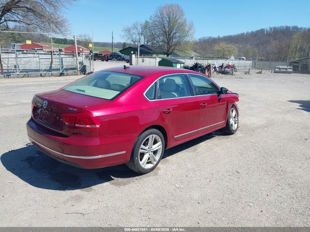 Продаж на аукціоні авто 2015 Volkswagen Passat 1.8t Se, vin: 1VWBS7A34FC006585, номер лоту: 44821851