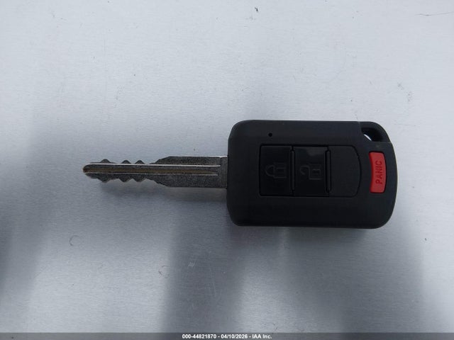 JA4AZ3A37JZ058134 Mitsubishi Outlander Es