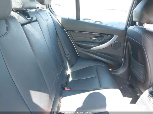 44821877 :رقم المزاد ، WBA8E9G59GNT85823 vin ، 2016 Bmw 328i مزاد بيع