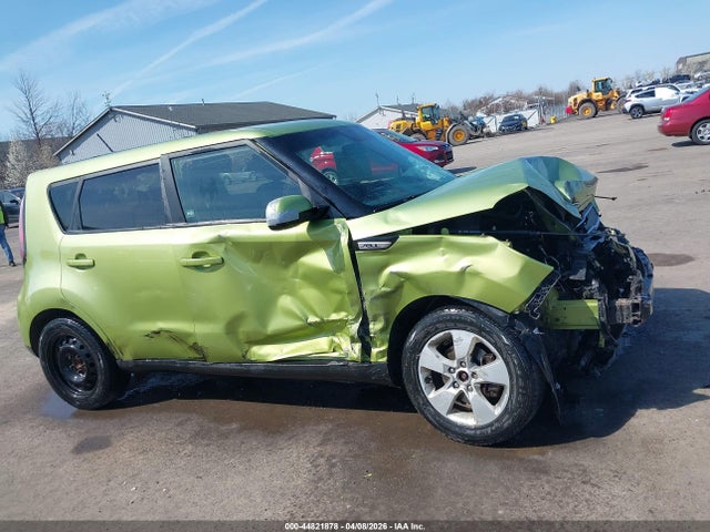 44821878 :رقم المزاد ، KNDJN2A23J7895879 vin ، 2018 Kia Soul مزاد بيع