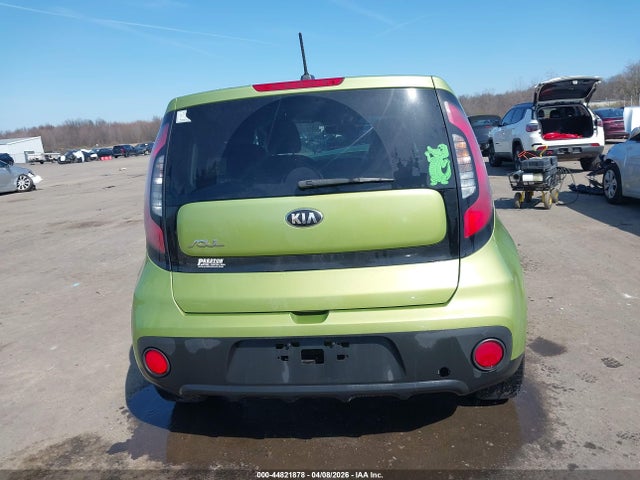 44821878 :رقم المزاد ، KNDJN2A23J7895879 vin ، 2018 Kia Soul مزاد بيع