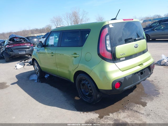 44821878 :رقم المزاد ، KNDJN2A23J7895879 vin ، 2018 Kia Soul مزاد بيع