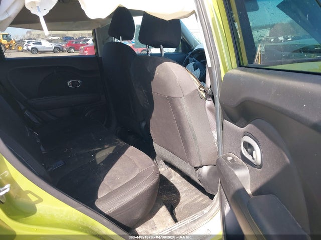44821878 :رقم المزاد ، KNDJN2A23J7895879 vin ، 2018 Kia Soul مزاد بيع