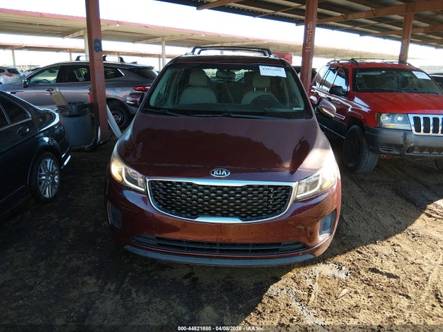 KNDMB5C15G6200196 KIA SEDONA LX