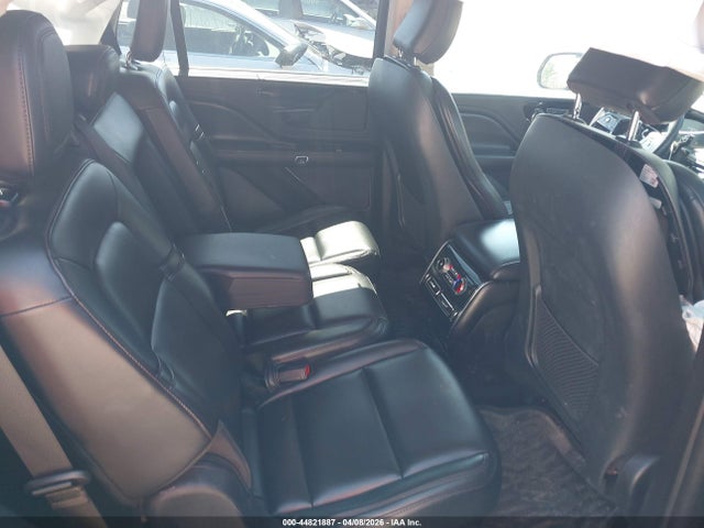 5LM5J0XCXNGL08013 Lincoln Aviator Livery