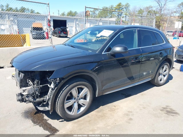 2019 Audi Q5 45 Premium მანქანა იყიდება აუქციონზე, vin: WA1BNAFY2K2122101, აუქციონის ნომერი: 44821892