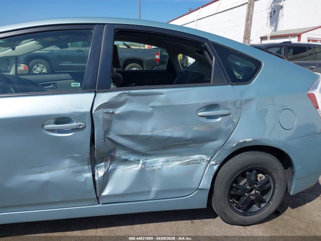 Toyota Prius Two 2015 JTDKN3DU2F2003357 Image 6