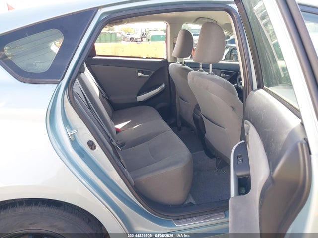 Toyota Prius Two 2015 JTDKN3DU2F2003357 Image 8