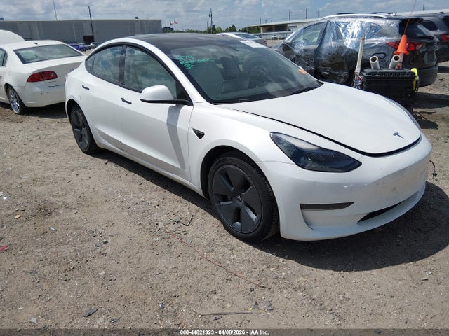 2023 5YJ3E1EA0PF585471 main image
