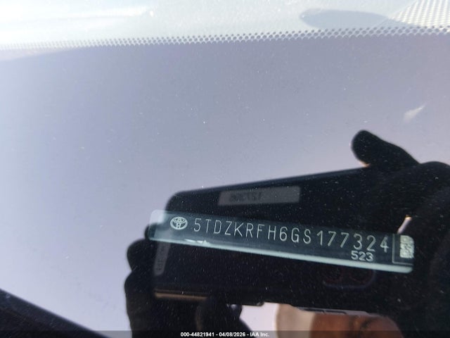 5TDZKRFH6GS177324 Toyota Highlander Le V6